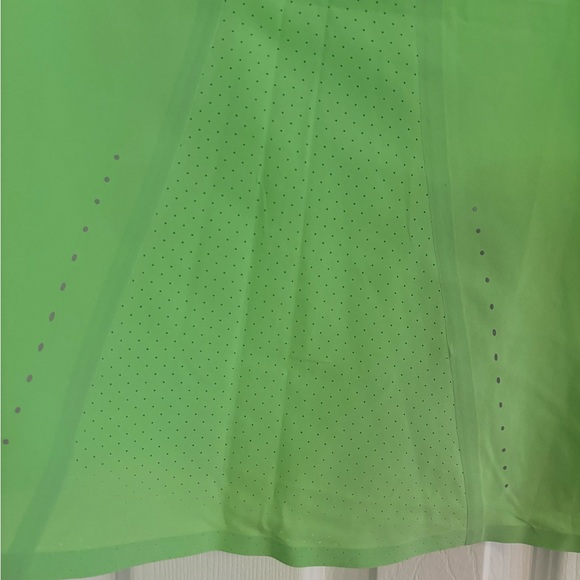 Lululemon size 8 tank NWOT - Picture 4 of 5